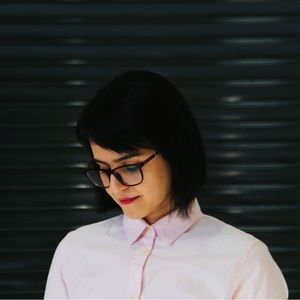 Meet your Posher, Paria